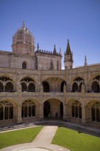 Cloister, inner courtyard, monastery church Santa Maria de Belém, Hieronymite monastery Mosteiro