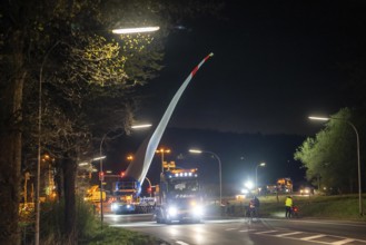 Transport of a 68 metre long, 22 tonne blade of a wind turbine, here in Schwelm, with a