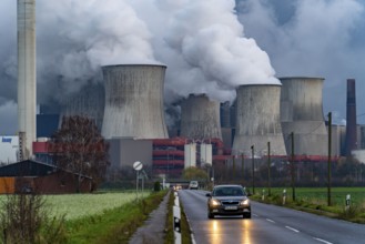 Lignite-fired power plant, RWE Power AG Niederaußem power plant, near Bergheim, North