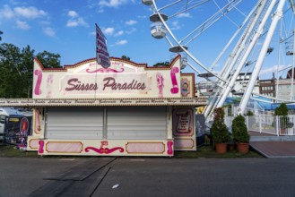 Happy Colonia funfair, Corona-compliant funfair at the Deutzer Werft, on the Rhine, a temporary