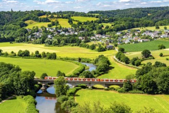 The River Sieg, between Oberauel and Blankenberg, near Hennef, bridge over the Sieg, for cyclists