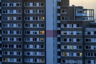 High-rise buildings in the Bensberg residential park, Bergisch-Gladbach, 18-storey housing estate