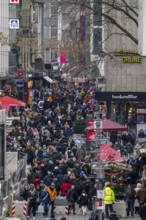 Crowded shopping street in Essen, Kettwig Straße, pedestrian zone, on the first weekend of Advent,