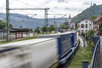 Upper Middle Rhine Valley, railway line on the right bank of the Rhine, goods train line, up to 400