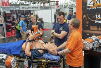 Device for automatic resuscitation after cardiac arrest, Interschutz 2022 trade fair in Hanover,