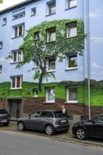 Residential buildings on Feldsieper Straße in Bochum, after an energy-efficient refurbishment, with