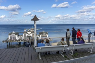 The pier of Sellin, 394 metres long, with restaurant, jetty, tourists, island of Rügen,