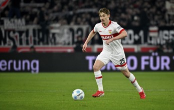 Anthony Rouault VfB Stuttgart (29) Action on the ball MHPArena, MHP Arena Stuttgart,