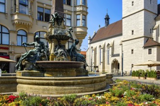 Old Anger Fountain and St Wigbert's Church on the Anger in Erfurt, Thuringia, Germany, Europe