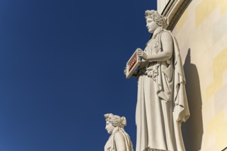 Statue of Hesse on the façade of the Liberation Hall in Kelheim, Lower Bavaria, Bavaria, Germany,