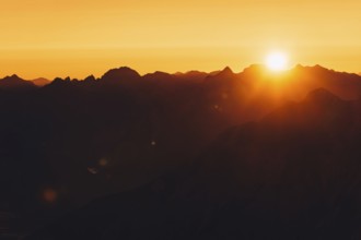 Sunrise photographed from the Aggenstein summit