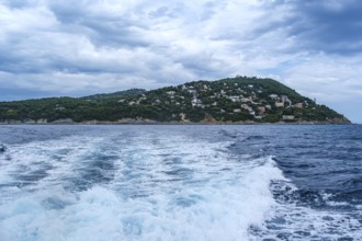 Wake and coastline at Marina di Andora, Province of Savona, Liguria, Italy, Europe