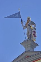 Roof figure of the guildhall, sculpture, warrior with lance and coat of arms with inscription GAF,