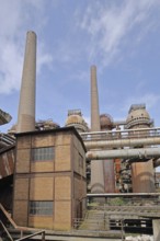 Blast furnace with chimney, hot blast stove and pipework, UNESCO Völklingen Ironworks, Völklingen,