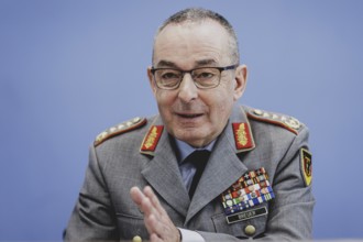 General Carsten Breuer, Inspector General of the Bundeswehr, at a federal press conference on the