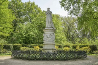 Monument to Queen Louise of Prussia, Luiseninsel, Großer Tiergarten, Tiergarten, Mitte, Berlin,