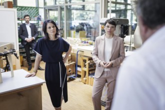 Annalena Bärbock (Alliance 90/The Greens), Federal Minister of Foreign Affairs, and Josefine Paul,