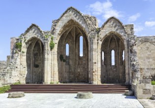 Ruins of the Panagia tou Bourgou (Church of the Virgin of Burgh) in the former Jewish quarter, 14th