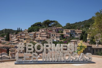 View of the picturesque village of Bormes-Les-Mimosas, Provence-Alpes-Côte d'Azur, France, Europe