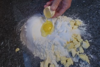 Swabian cuisine, Swabian Christmas biscuits, preparation of dough for Ausstecherle, shortcrust