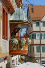 Tübingen town hall, friezes, sgraffito painting, paintings, facade painting, floral decorations,