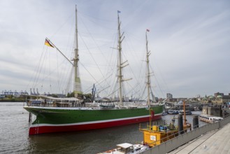 Museum ship Rickmer Rickmers, Landungsbrücken, St. Pauli, Hamburg, Germany, Europe