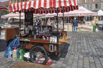 A coffee bike on the main market square, Nuremberg, Middle Franconia, Bavaria, Germany, Europe