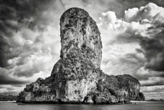 Island landscape near Krabi, stormy sky, thunderstorm, cloudy, weather, sky, storm clouds, nature,