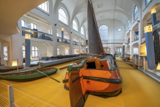 Museum of German Inland Navigation, in the former Ruhrort indoor swimming pool, in Duisburg, cargo