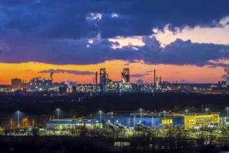 Skyline of the Duisburg steel site, Thyssenkrupp Steel Europe, in Duisburg-Bruckhausen, sunset,