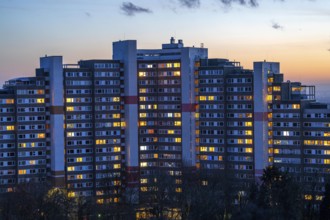 High-rise buildings in the Bensberg residential park, Bergisch-Gladbach, 18-storey housing estate