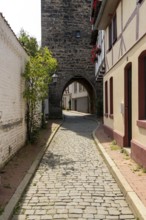 Alley, archway, Kehrwiederturm, Hildesheim, Lower Saxony, Germany, Europe