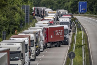 9 km long traffic jam on the A40 motorway heading east, between the Dutch border near Venlo, in