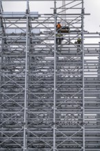 Construction of a high-bay warehouse, storage system for high space utilisation, in steel