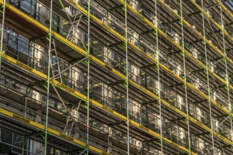 Construction site of a large building project on Huyssenallee in Essen, Huyssen Quartier,