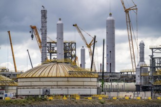 New building, construction site, of a bio-refinery of the Finnish oil company Neste, here, among