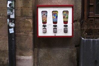 Chewing gum machine, bubble gum, Old Town, Fürth, Franconia, Bavaria, Germany, Europe