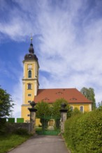 The Protestant village church of Sora is a baroque, neo-baroque renovated hall church in the Sora