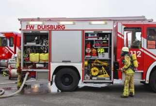 Duisburg, North Rhine-Westphalia, Germany, firefighting exercise, people are rescued from a burning