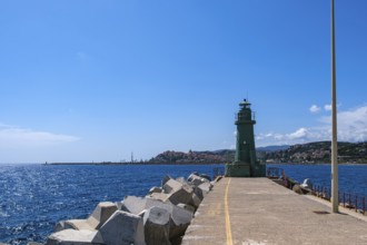 Eastern lighthouse, Faro Molo di Levante, at the end of the Long Pier in the Oneglia district of