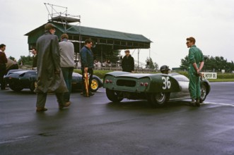 Bill de Selincourt, Whitsun sports car race on 3 June 1963, first place winner, Lotus Climax on the