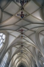 Vault with coat of arms in the late Gothic mortuary, burial place of the cathedral canons,