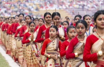 Students arrives to perform Bihu dance as they participate in Samutkarsh Mahashivir organised by