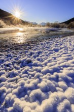 Wild river, riverbed, winter, snow, hoarfrost, sunbeams, backlight, fog, Isar, view of Zugspitze,