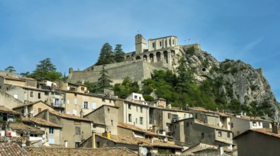 Sisteron. View of the city at the foot of the Citadel. Alpes-de-Haute-Provence. Provence-Alpes-Côte