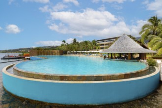 Beach bar, infinity pool, Te Moana Tahiti Resort, hotel, Tahiti-Nui, Tahiti, Society Islands,