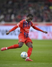 Omar Haktap Traore 1. FC Heidenheim 1846 FCH (23) Action on the ball Voith-Arena, Heidenheim,