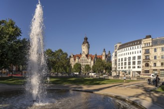 Fountain of the Fritz-von-Harck-Anlage and the New Town Hall in Leipzig, Saxony, Germany, Europe