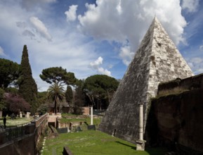 Piramide Cestia or Piramide di Caio Cestio, view from the south-west from the Protestant cemetery