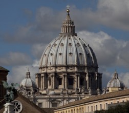 Dome from the east, Saint, Saint